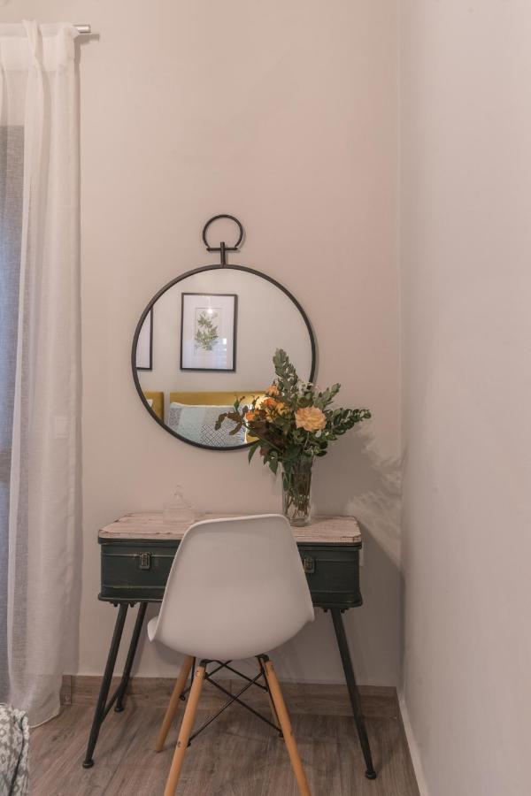 Casa Leone, Cosy Apartment Overlooking The Square Spilion Luaran gambar